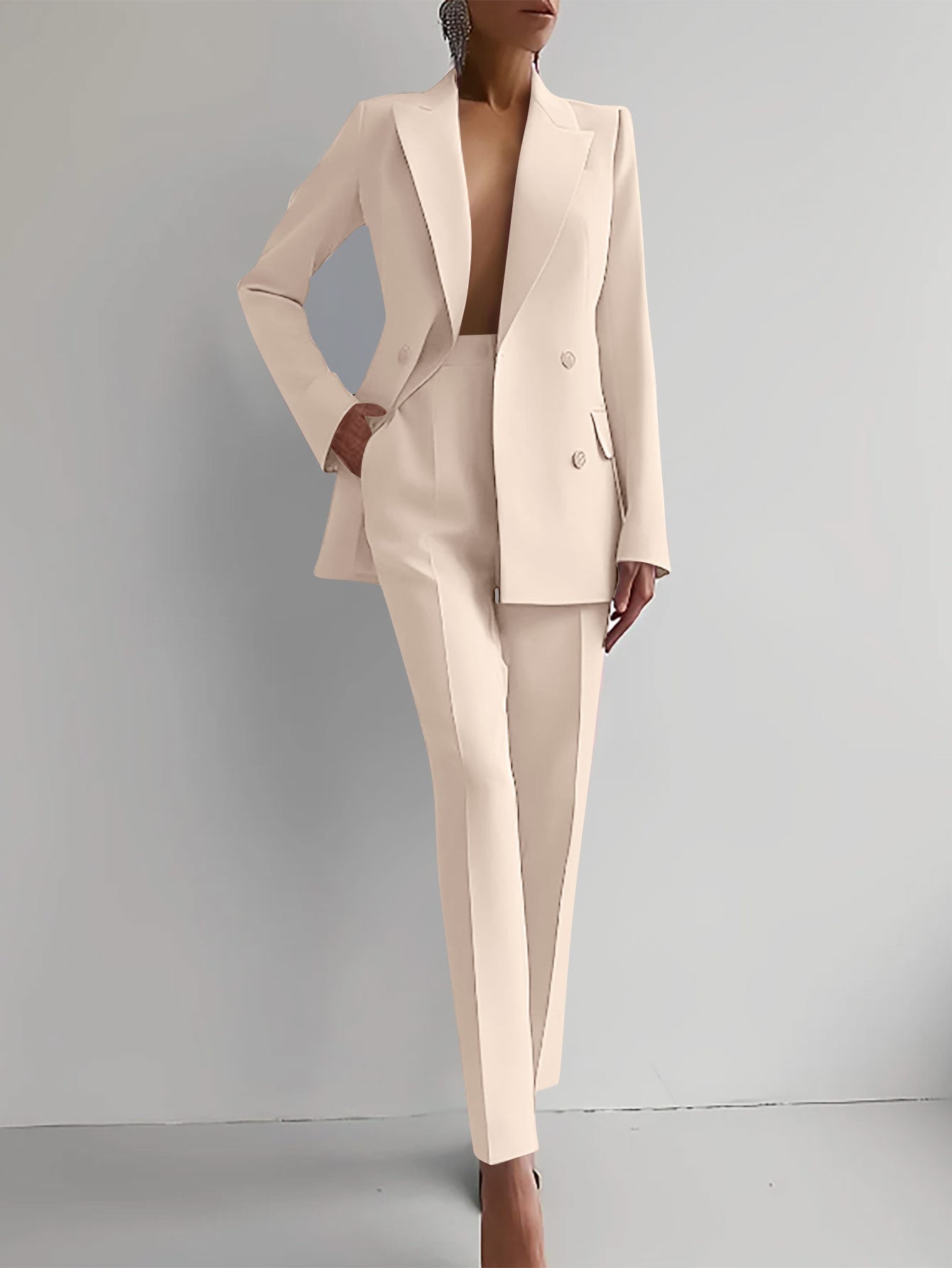 SOPHIA™ - TAILORED FIT SUIT