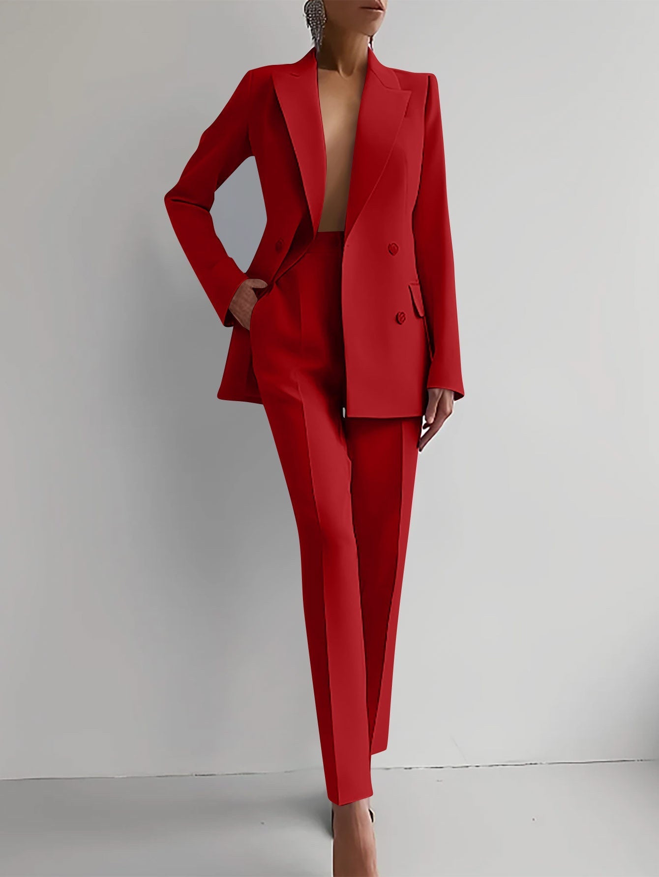SOPHIA™ - TAILORED FIT SUIT