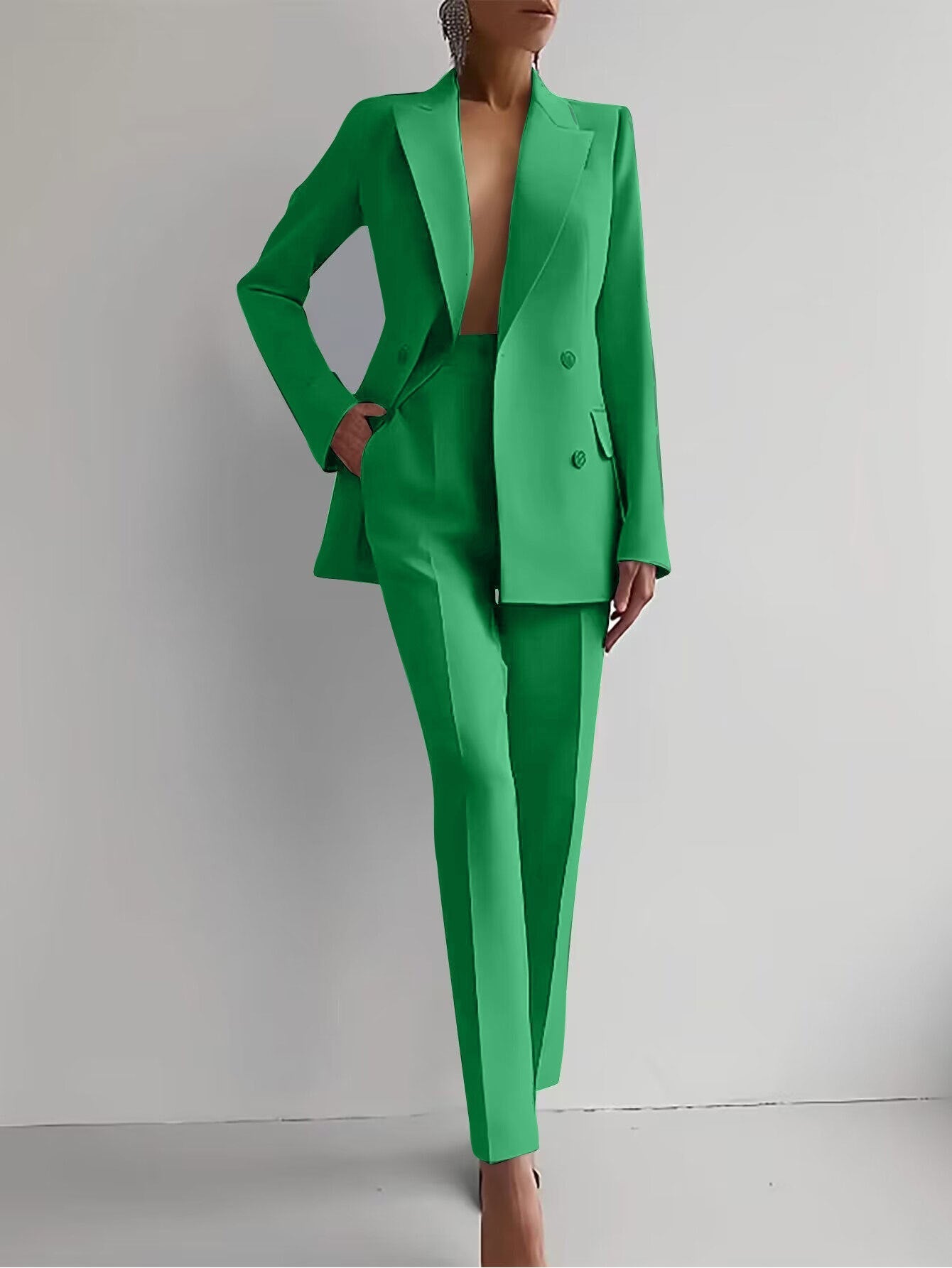 SOPHIA™ - TAILORED FIT SUIT