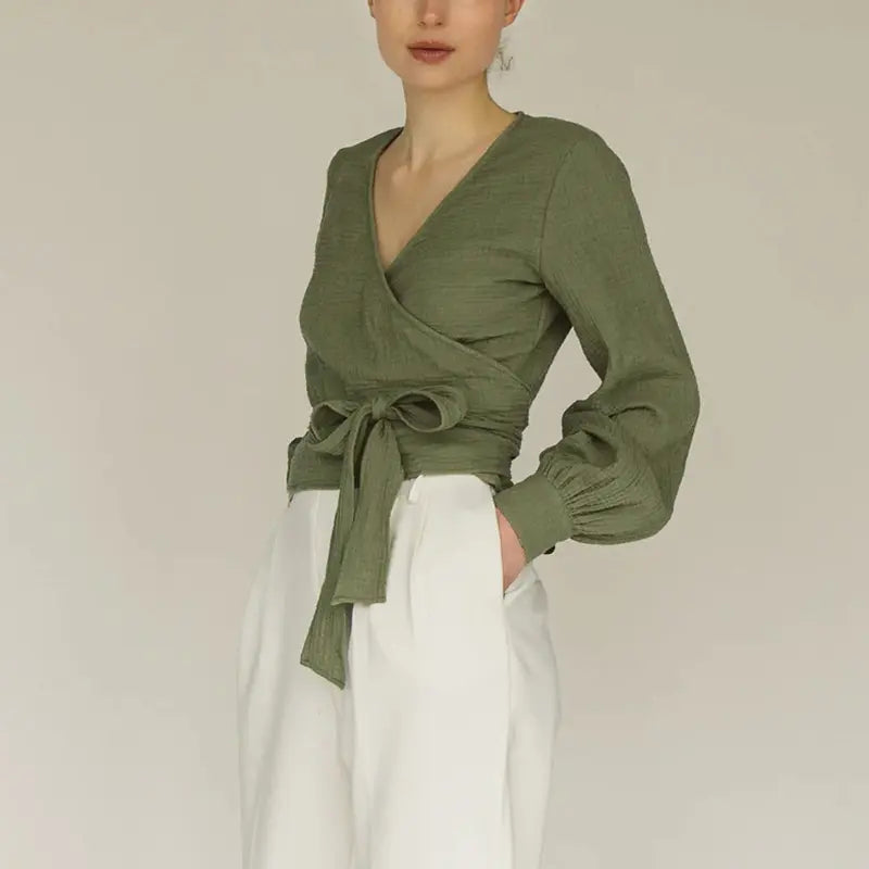 COTTON MUSLIN V-NECK BLOUSE