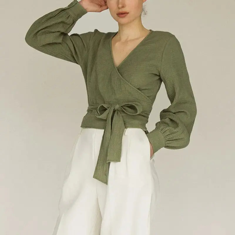 COTTON MUSLIN V-NECK BLOUSE