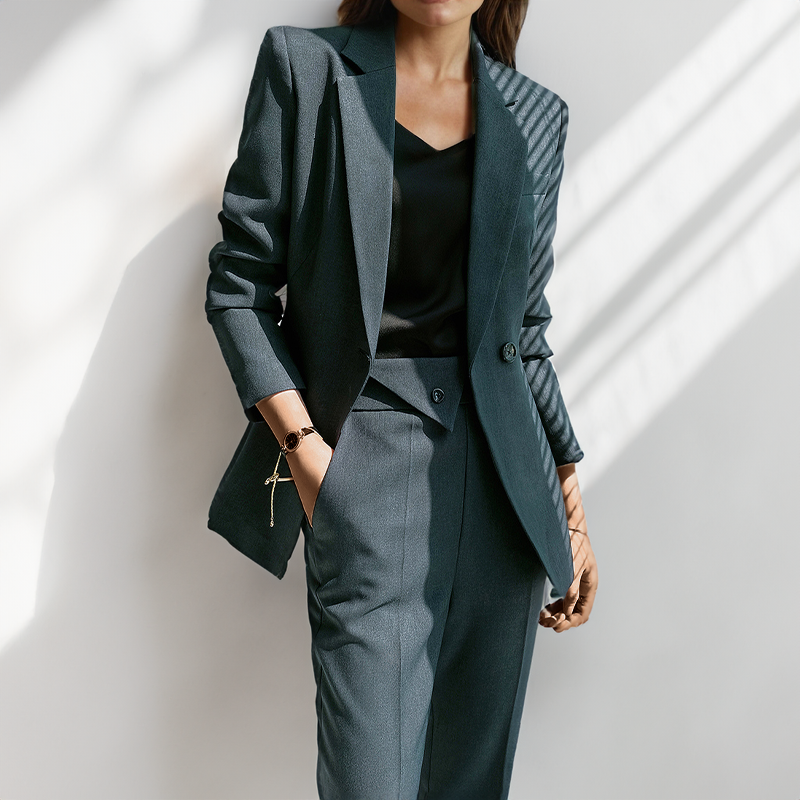 AMELIA™ - BLAZER AND TROUSER